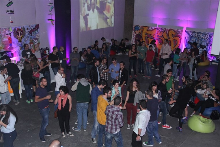 Online Collaborative Party